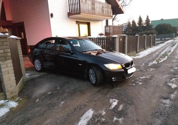 BMW Seria 3 cena 28900 przebieg: 170500, rok produkcji 2009 z Szczekociny małe 37